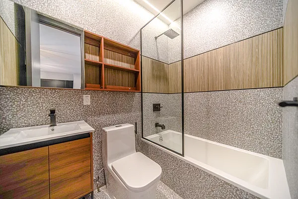 Rented by Brooklyn Group | media 4