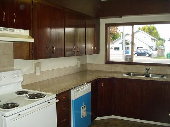 2nd image of 1707 W 4th Ave