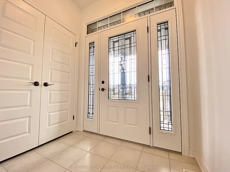 70 McLean Ave — Photo 2