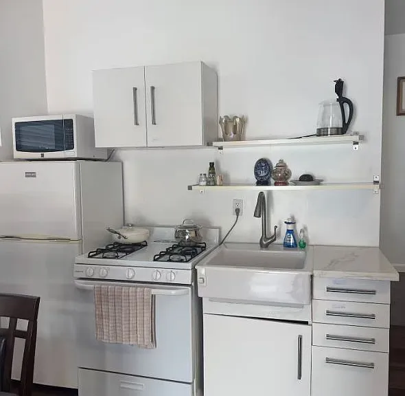 1646 S Centinela Ave — Photo 4