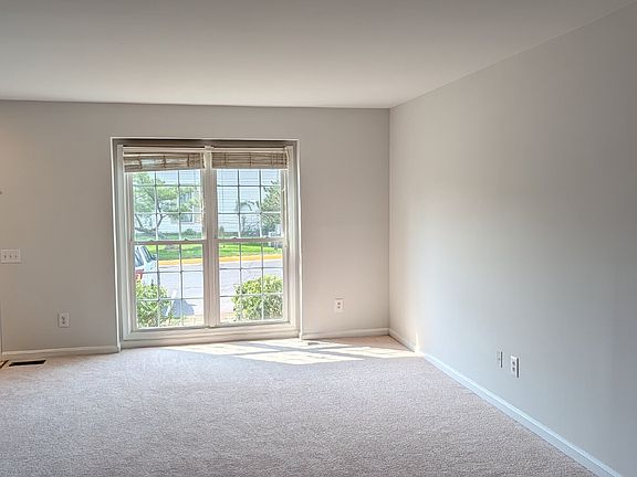 2nd image of 43543 Plantation Ter