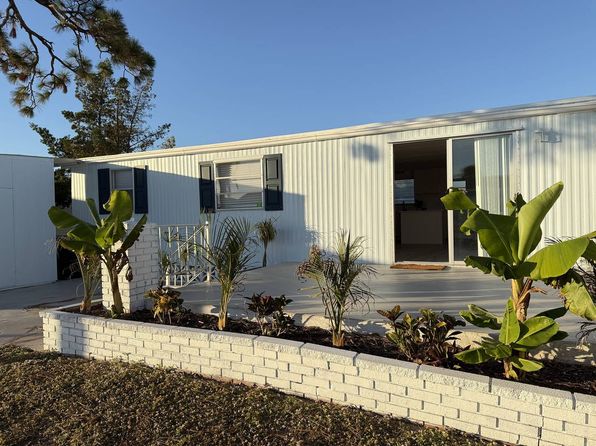 995 E Desirade Ave, Venice, FL 34285