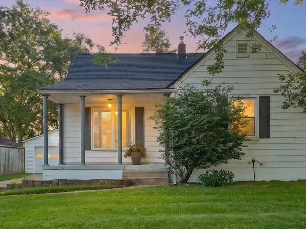 2836 Sharon Ave SW, Wyoming, MI 49519