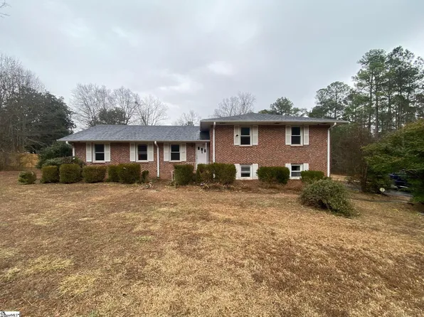 105 Stagecoach Rd, Laurens, SC 29360