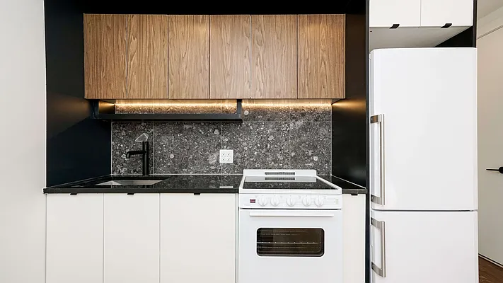 Rented by Nooklyn NYC LLC | media 112