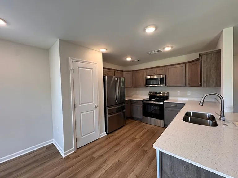 28 Coolidge Dr — Photo 22