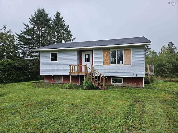 2nd image of 131 Old Halifax Rd