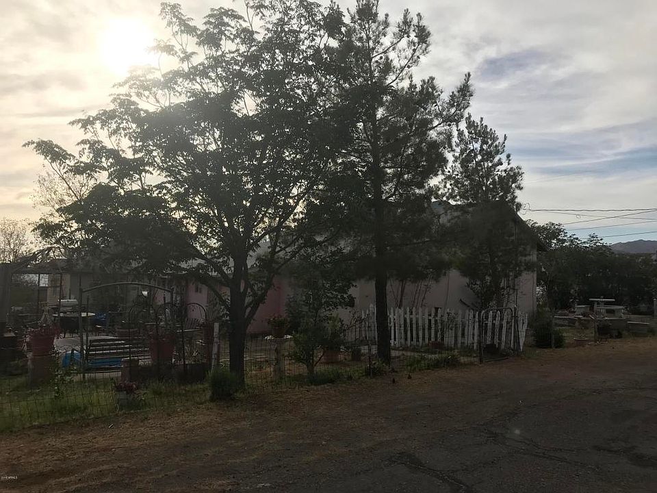 1st image of 537 W Brown St