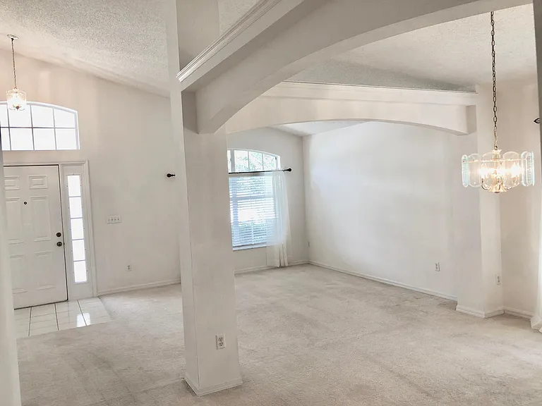 647 Bridge Creek Blvd — Photo 2