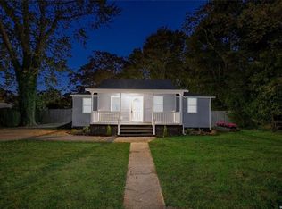 32 Bogota Rd, Mastic Beach, NY 11951