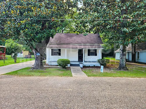 215 Adams St Photo 1
