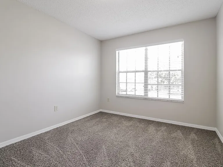 11904 Atlin Dr — Photo 14