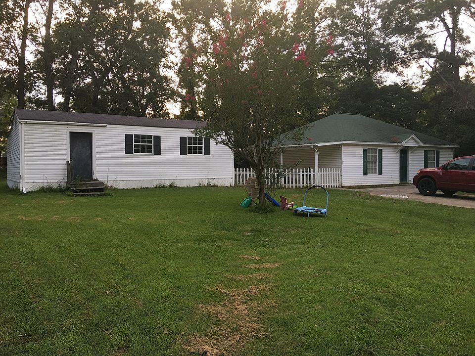 1st image of 913 Buatt St