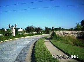 3rd image of 1101 Olde Lantern Ln