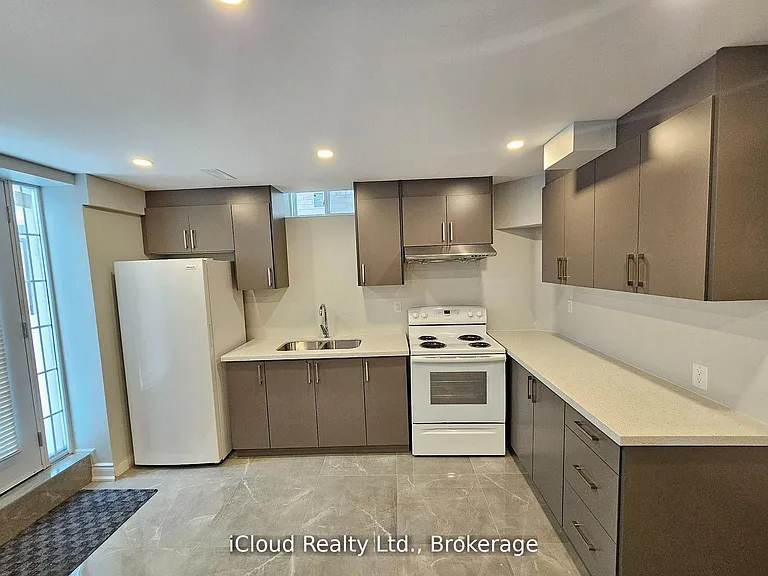 227 Humphrey St — Photo 38