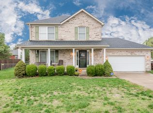 571 Forest Ridge Dr, Mt Washington, KY 40047