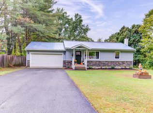 16 Mud Pond Rd, Queensbury, NY 12804