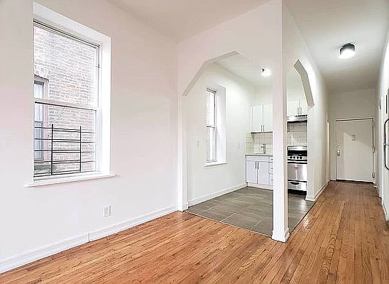 2nd image of 321 Malcolm X Blvd APT 3R