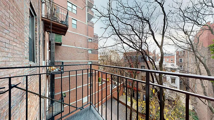 Rented by Bond New York | media 5