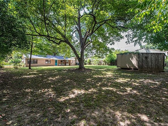 4th image of 9101 Southwood Dr