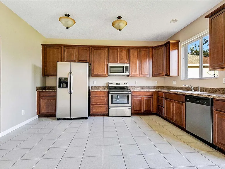 10824 Tilston Point — Photo 2