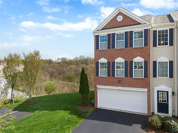 239 Grace Manor Dr, Coraopolis, PA 15108