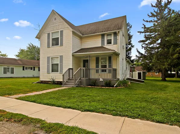 242 W Chebanse Ave, Chebanse, IL 60922