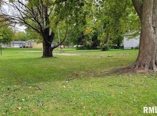 623 N G St, Monmouth, IL 61462