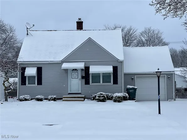 1332 Manor Ave SW, Canton, OH 44710