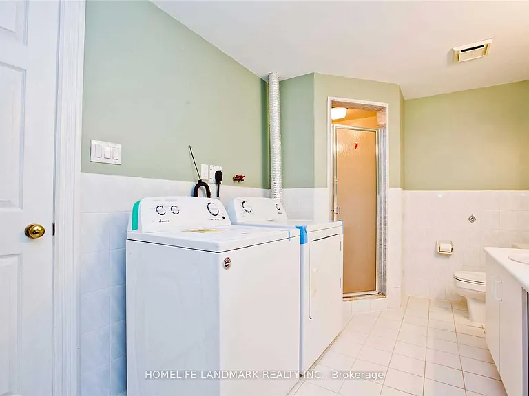 252 Dunview Ave #BSMNT — Photo 10