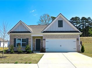 176 Innis Brook Cir, Cartersville, GA 30120