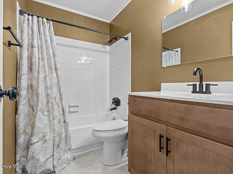 605 Winchester Rd — Photo 19
