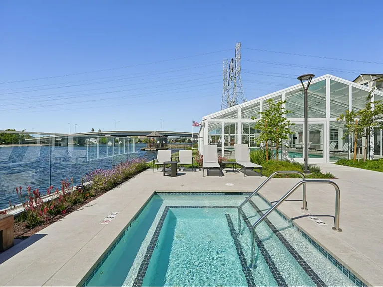 Marlin Cove Apartments — Photo 6