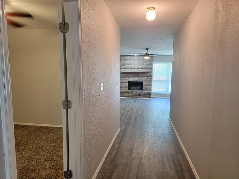 2817 Franklin Dr — Photo 14