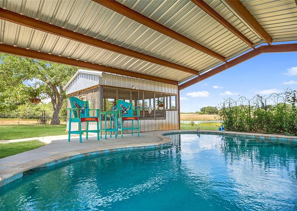 1015 County Road 458, Waelder, TX 78959 MLS 94824137 Zillow