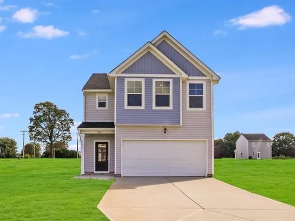 103 Red Cedar Ln, Statesville, NC 28625