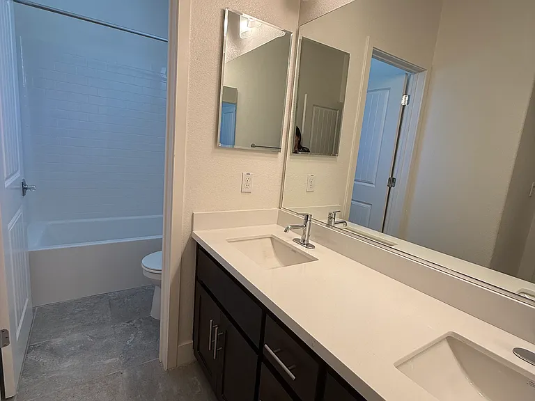 16763 Murphy Ave — Photo 14