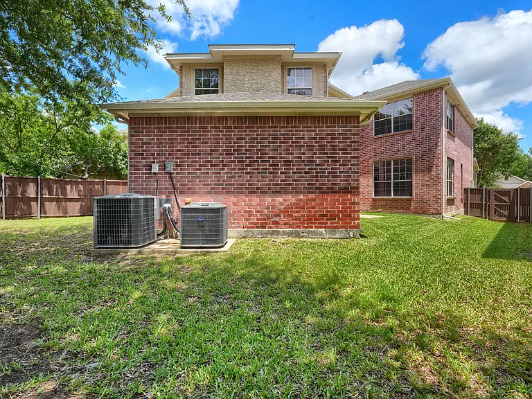 6517 Renewal Rd — Photo 32