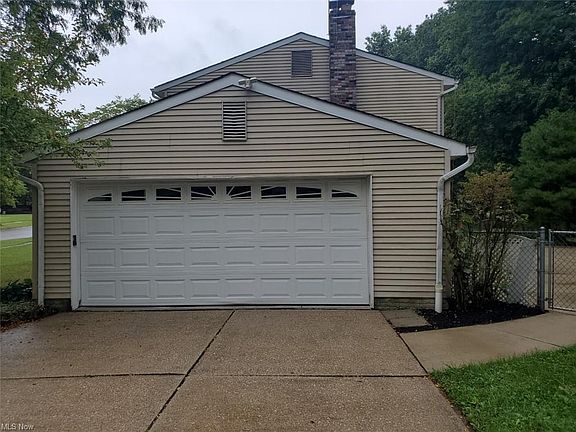 4th image of 237 Chelmsford Dr