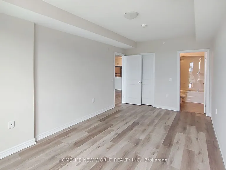 2750 King St E #301 — Photo 15