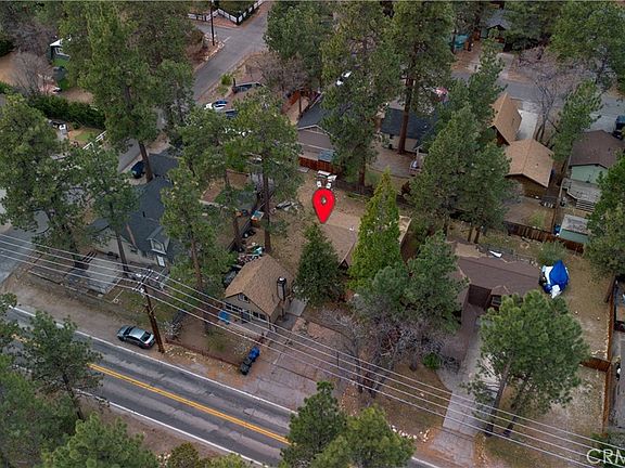 3rd image of 360 Maple Ln