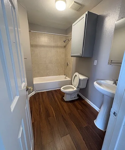 7046 Avenue F — Photo 9