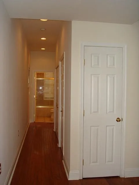 Building Photo - 2024 N Charles St #3B