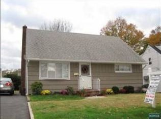 411 Washington Ave, Rutherford, NJ 07070