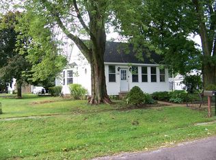 104 W Fifer St, Colfax, IL 61728