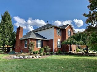 7106 Pinemill Dr, West Chester, OH 45069