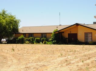 2264 Swift Ave, Clovis, CA 93611