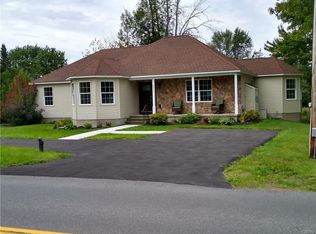 8801 Beach Rd, Brewerton, NY 13029