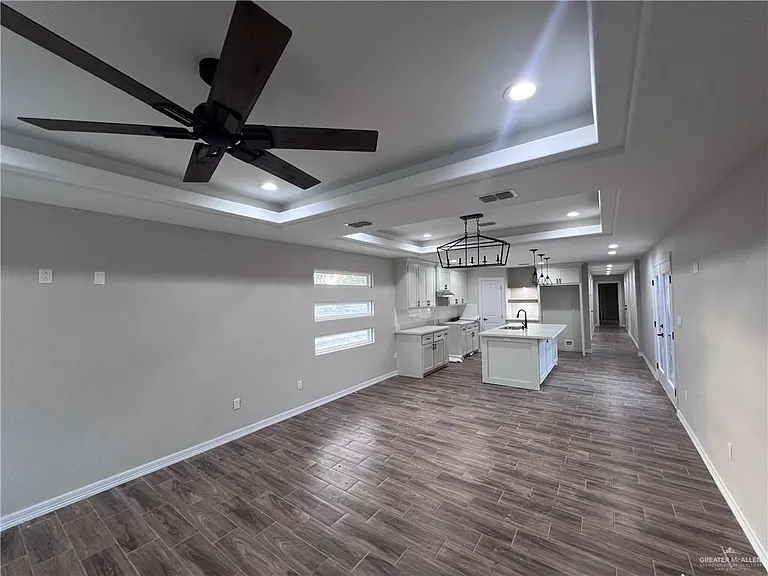 1726 La Paloma Ave — Photo 8