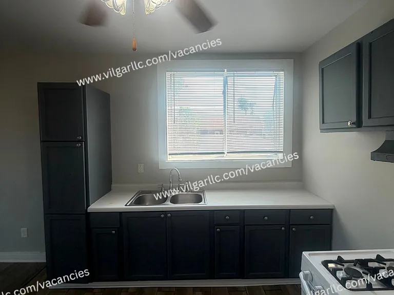 3910 Deodar St — Photo 6
